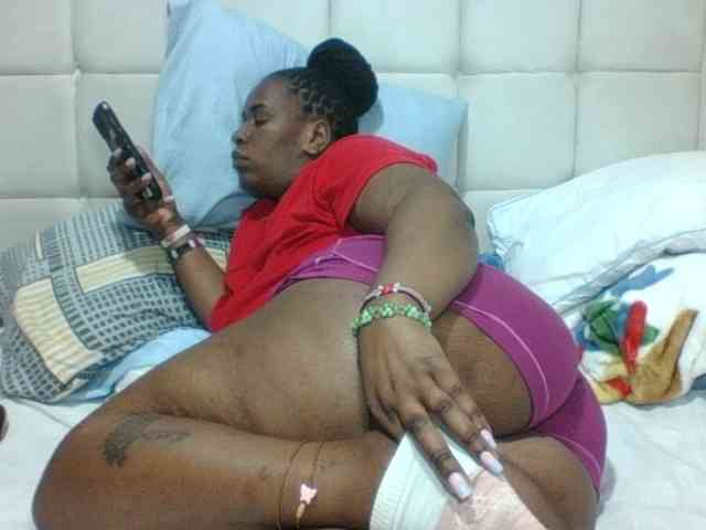 Sexyblacktits webcam