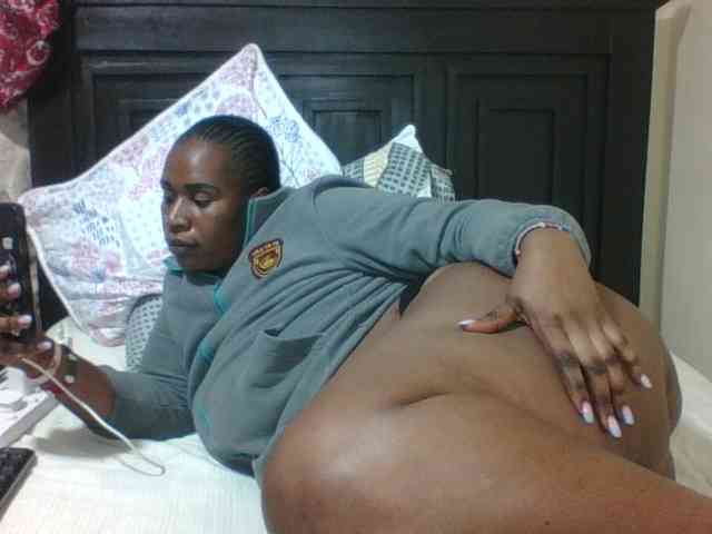 Sexyblacktits webcam