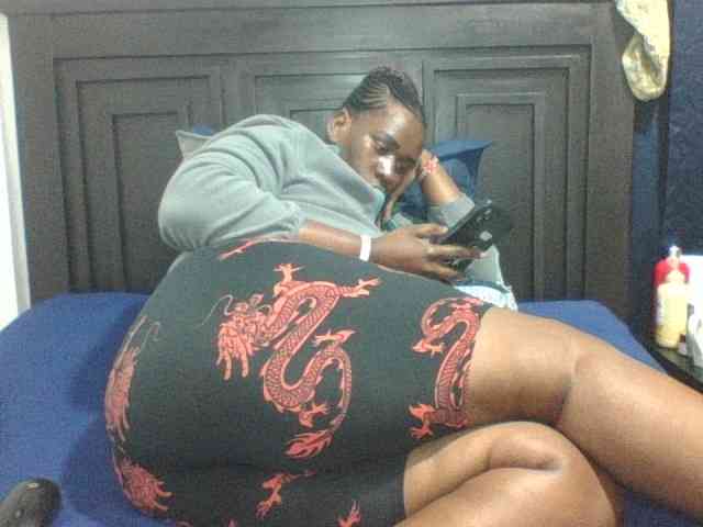 Sexyblacktits webcam