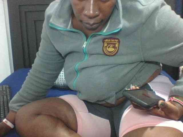 Sexyblacktits webcam