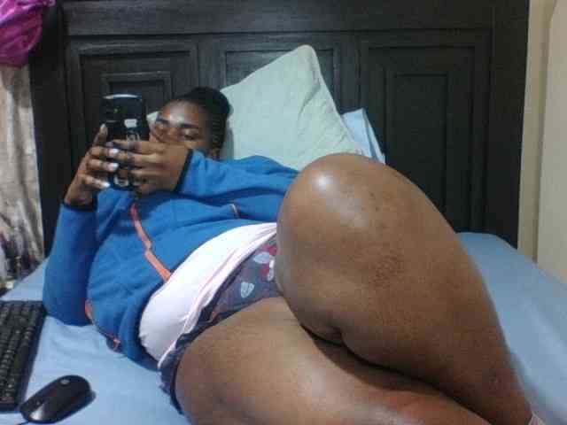 Sexyblacktits webcam