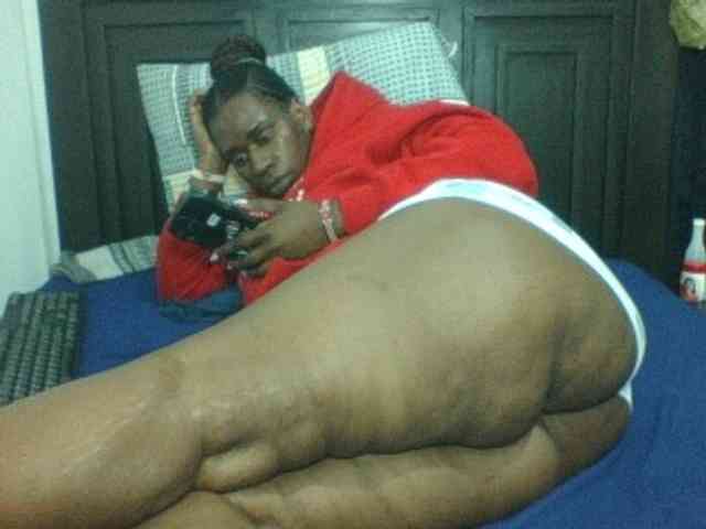 Sexyblacktits webcam