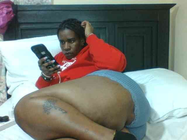 Sexyblacktits webcam
