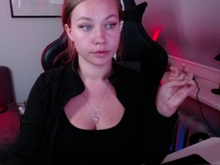 hollyBB Porn Show