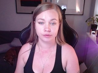 hollyBB Porn Show