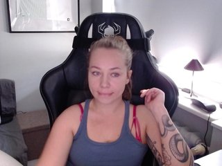 hollyBB Porn Show