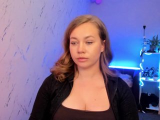 hollyBB Porn Show