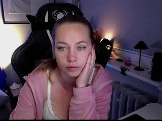 hollyBB Porn Show