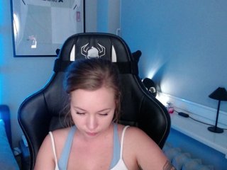 hollyBB Porn Show