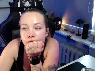 hollyBB Porn Show