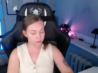 hollyBB Porn Show
