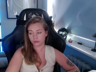 hollyBB Porn Show