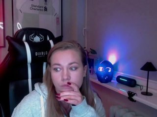 hollyBB Porn Show