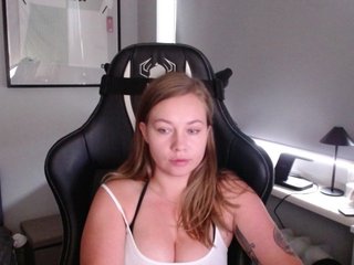 hollyBB Porn Show