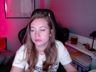 hollyBB Porn Show