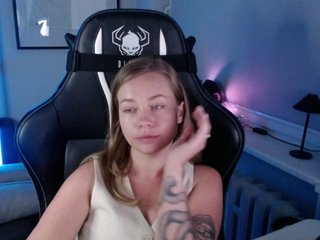hollyBB Porn Show