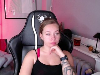 hollyBB Porn Show