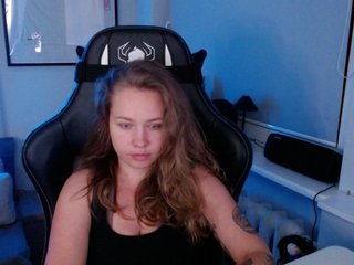 hollyBB Porn Show