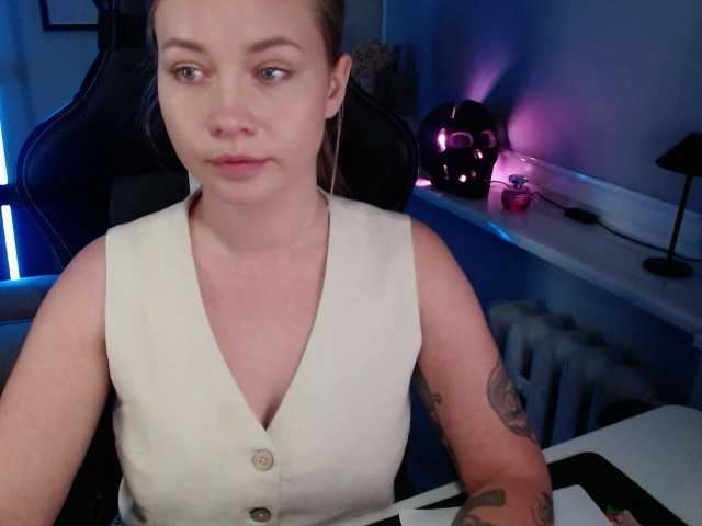 hollyBB