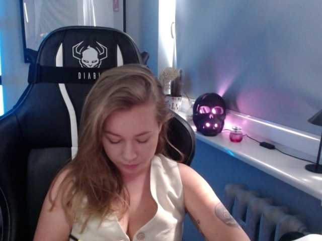 hollyBB