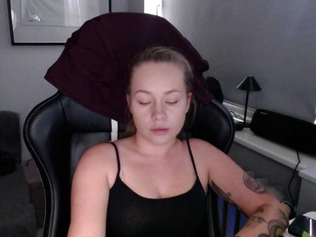 hollyBB