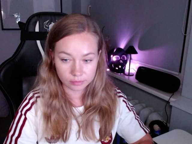 hollyBB live cam on BongaCams
