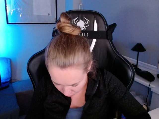 hollyBB