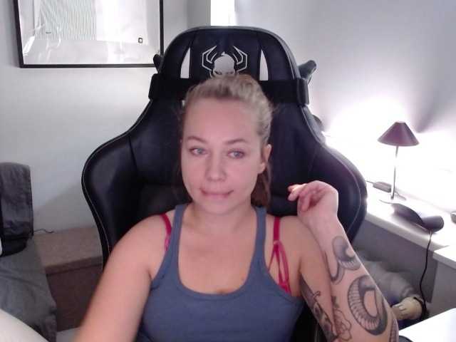 hollyBB
