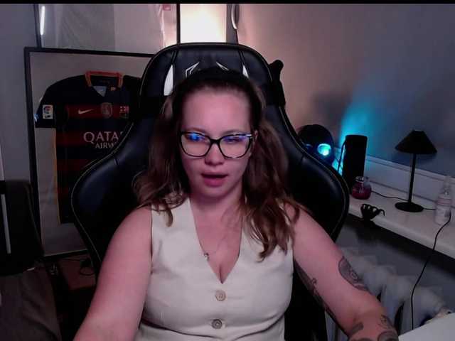 hollyBB live cam on BongaCams