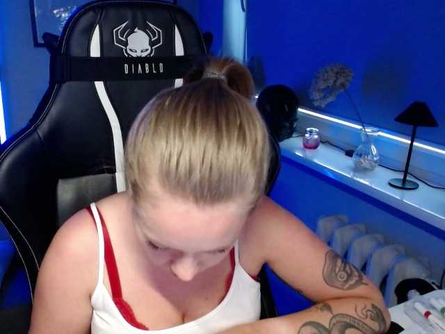 hollyBB