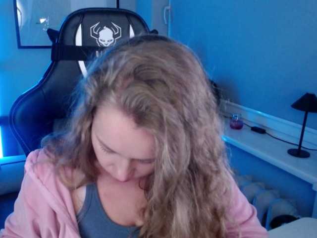hollyBB live cam on BongaCams