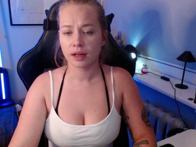 hollyBB