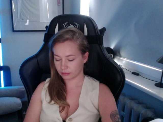 hollyBB
