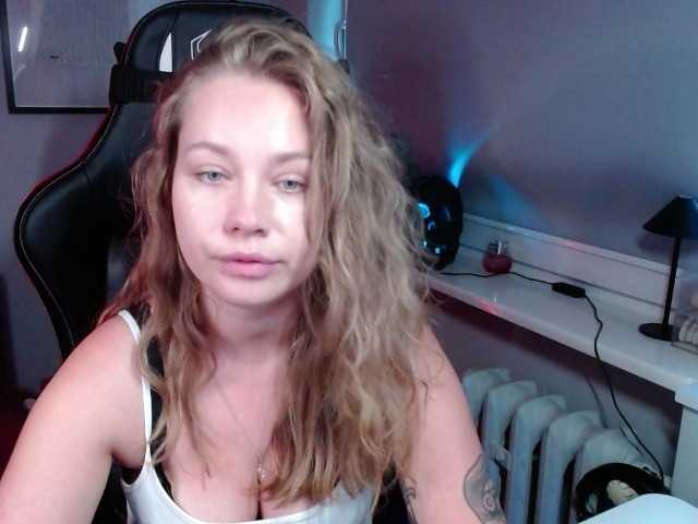 hollyBB live cam on BongaCams