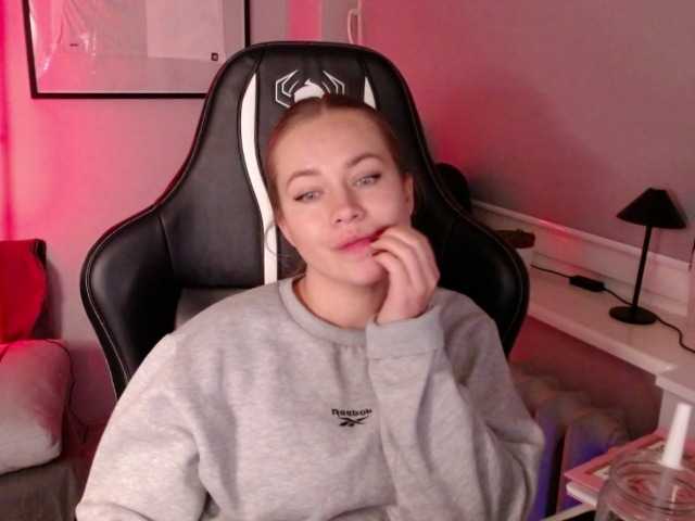 hollyBB