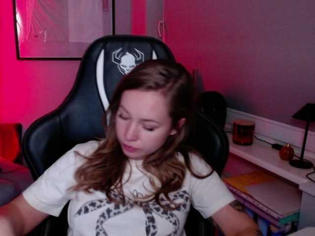 hollyBB