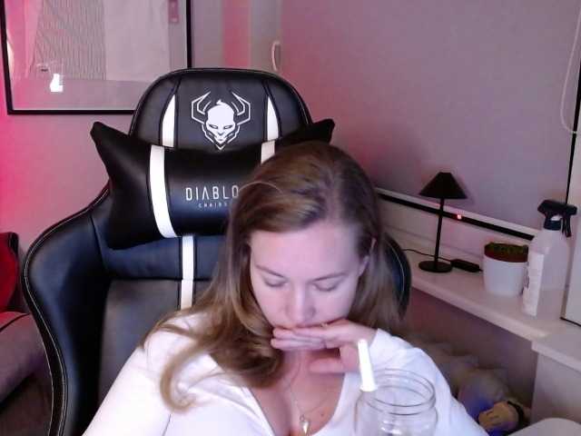 hollyBB