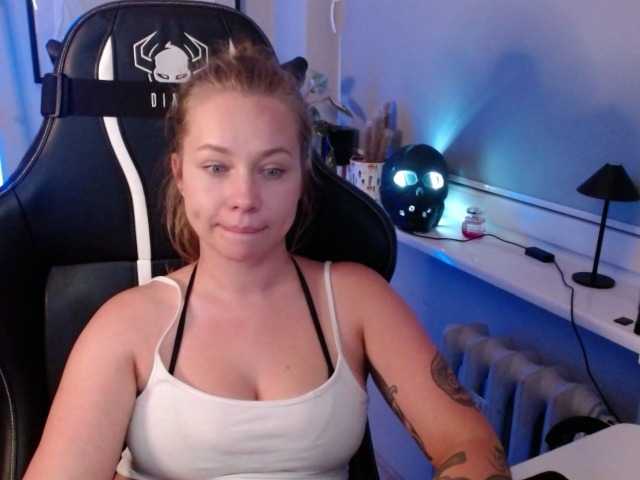 hollyBB
