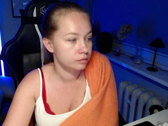 hollyBB live cam on BongaCams
