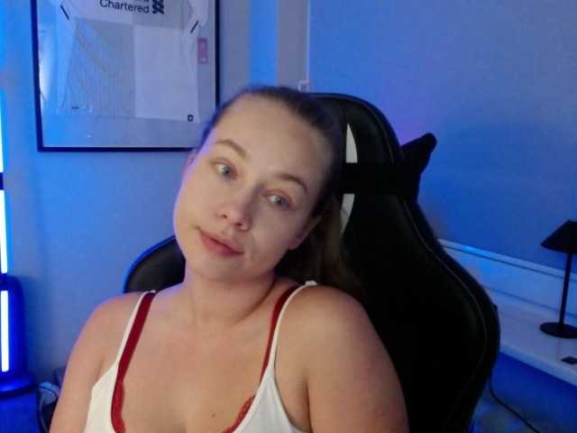 hollyBB