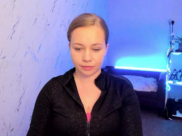 hollyBB webcam