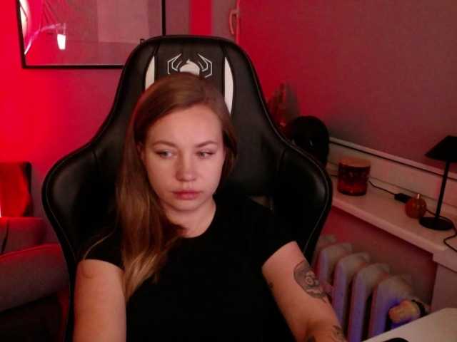 hollyBB live cam