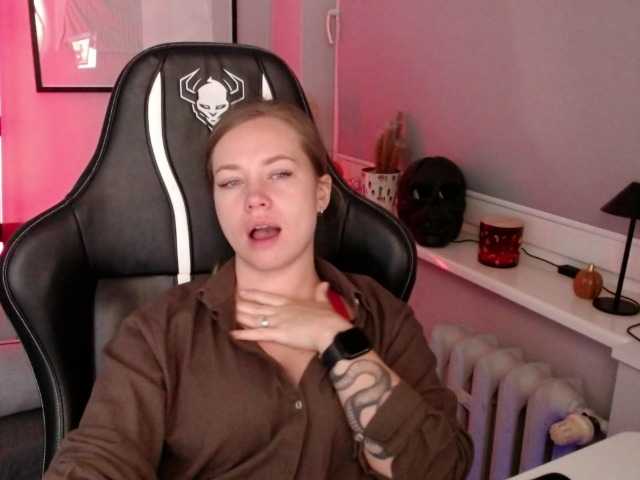 hollyBB