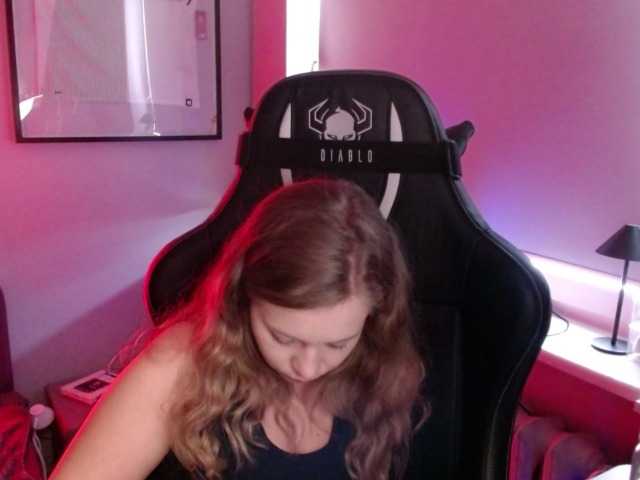 hollyBB live cam on BongaCams