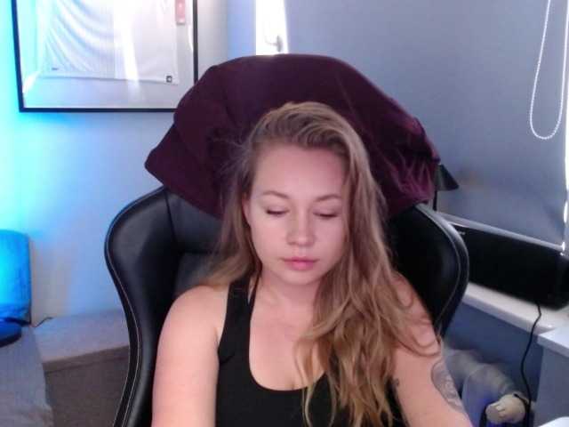 hollyBB live cam on BongaCams
