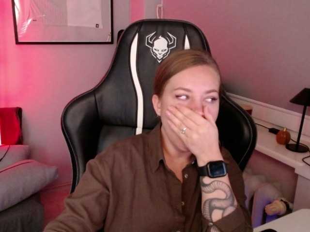 hollyBB