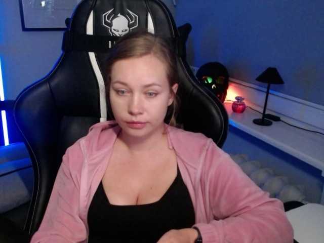 hollyBB live cam on BongaCams