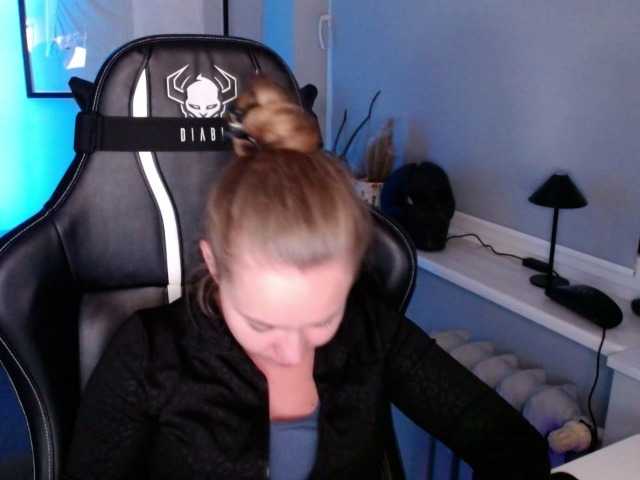 hollyBB