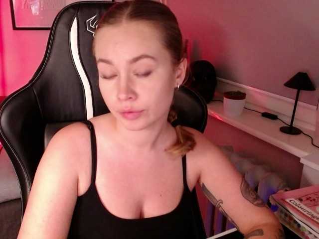 hollyBB