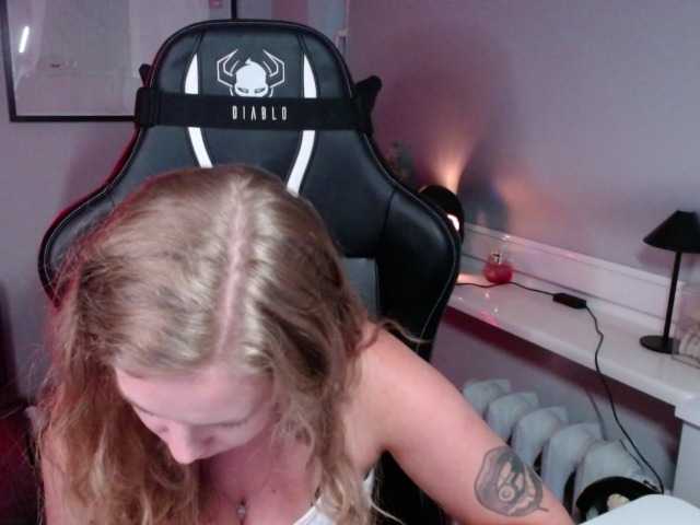 hollyBB
